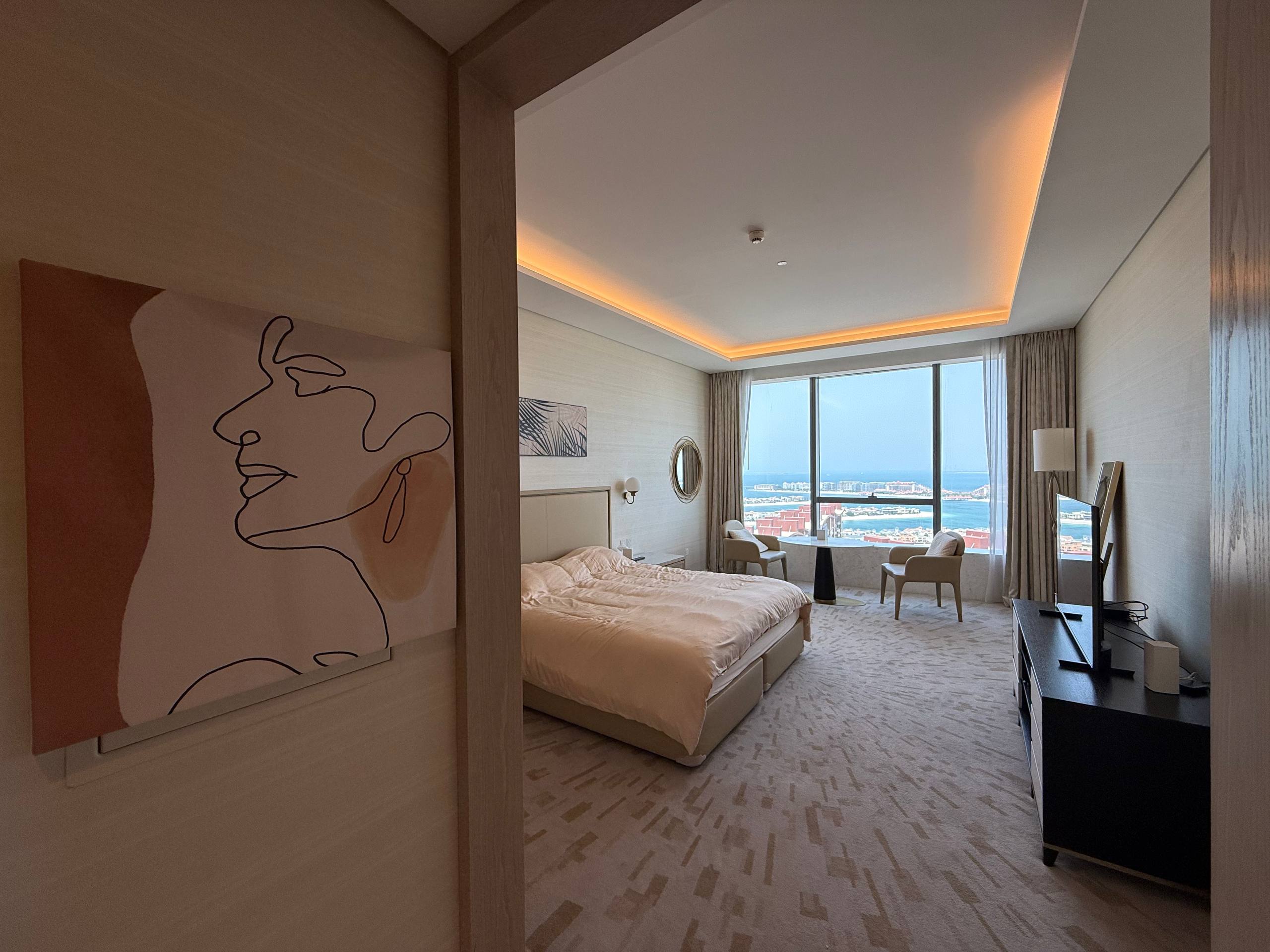 Studio apartment at The Palm Tower with sea view